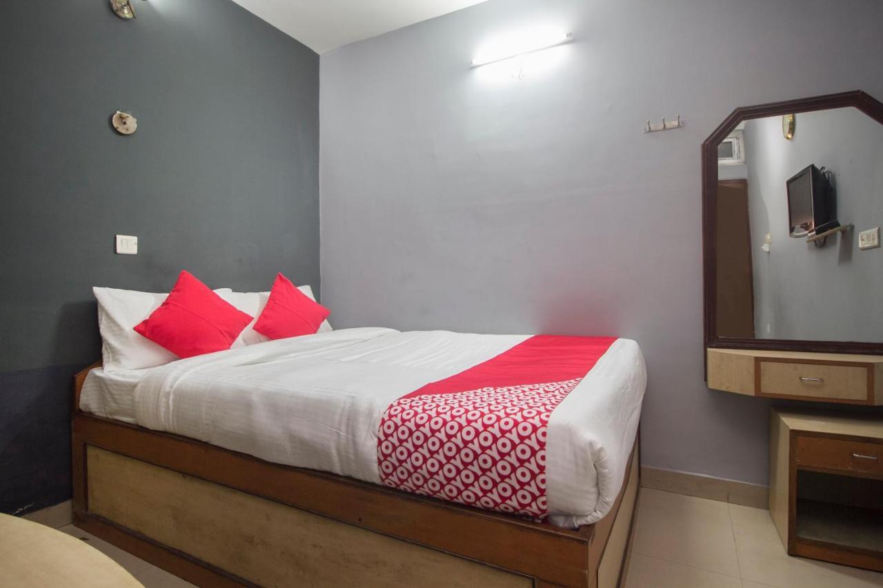 OYO 16041 Hotel Golden Moments Shiliguri Exterior foto